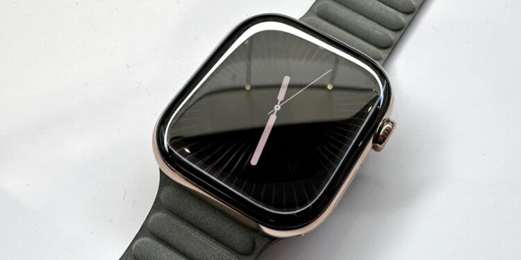 Apple Watch hypertension alerts cleared by FDA for new and old watches