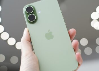 Apple iPhone 17 hands-on | The Verge