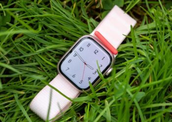 Apple’s newest health-tracking features are coming to older watches