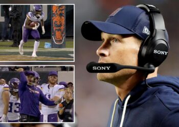 Ben Johnson skewered over fourth-quarter decision as Bears collapse on 'MNF'