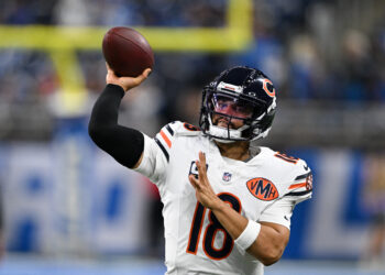 Bet $5, get $300 in bonus bets if your bet wins on Cowboys vs. Bears