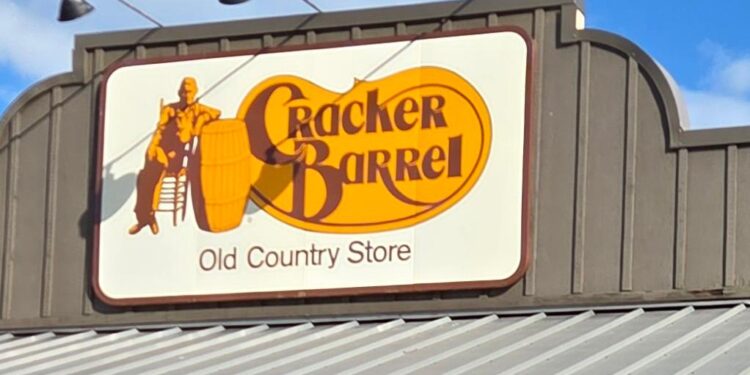 Cracker Barrel Old Country Store sign.