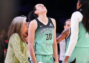 Breanna Stewart was injured in the Liberty's Game 1 win over the Mercury on Sept. 14, 2025.