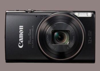 Canon is bringing back a point-and-shoot from 2016 with fewer features and a higher price (it’s viral)
