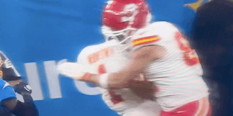 Travis Kelce crashed into Xavier Worthy in the first quarter on Friday night.