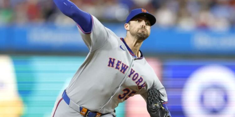 Clay Holmes will start in the Mets' near must-win game Saturday against the Marlins.