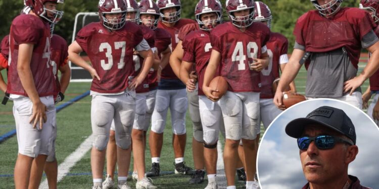 Garden City high school's 54-game win streak on line in opener