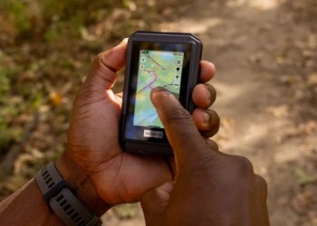 Garmin’s eTrex Touch navigator can go almost a month without charging