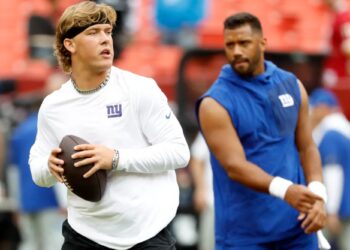 Giants ready for whenever Jaxson Dart takes reins from Russell Wilson