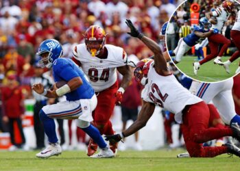 Giants' woeful offense line already neutralizing their vaunted strength