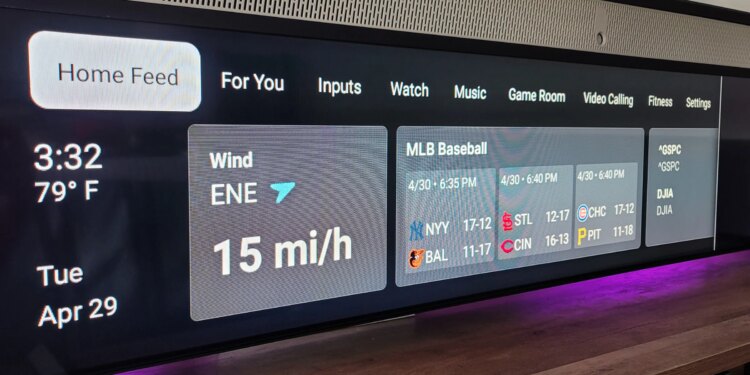 The bottom display shows you everything from sports scores, the current weather, and stock prices.
