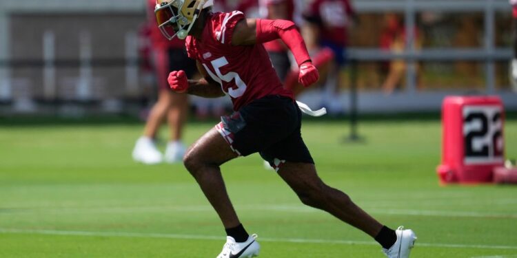San Francisco 49ers wide receiver Jauan Jennings (15) runs during practice at the team's NFL football training camp, Wednesday, July 23, 2025, in Santa Clara, Calif.