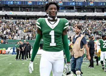 Sauce Gardner, walking off the field after the Jets' Week 1 loss to the Steelers, said he is looking forward to facing Josh Allen and the Bills in Week 2.