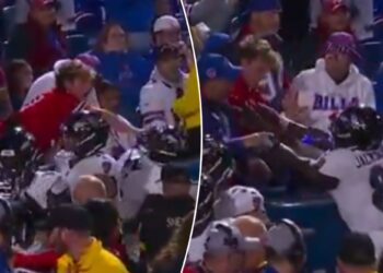 Lamar Jackson gets into wild skirmish with Bills fan