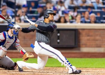 Juan Soto hits a home run during the Mets-Rangers game on Sept. 13, 2025