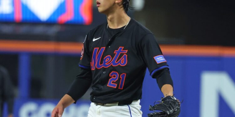 Jonah Tong allowed six runs and failed to get out of the first inning in the Mets' 8-3 loss to the Rangers on Sept. 12, 2025.