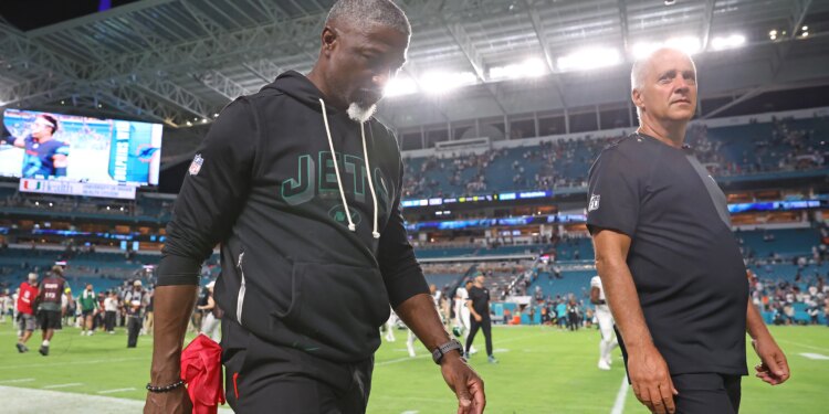 New Jets day still looks far away in missed Aaron Glenn chance