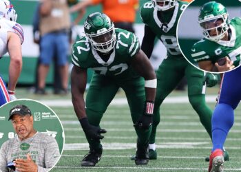 Not just Aaron Glenn, Justin Fields in spotlight after Jets' troubling start