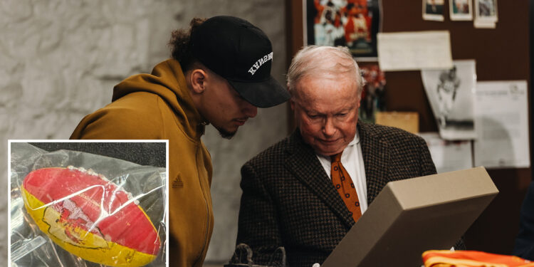 Patrick Mahomes was 'visibly moved' by Chiefs artifact found in Ground Zero rubble