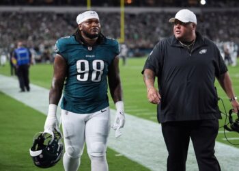 Jalen Carter #98 of the Philadelphia Eagles leaves the field.