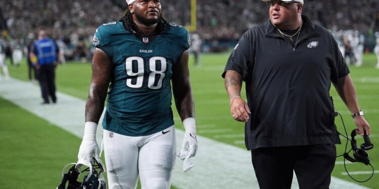 Jalen Carter #98 of the Philadelphia Eagles leaves the field.