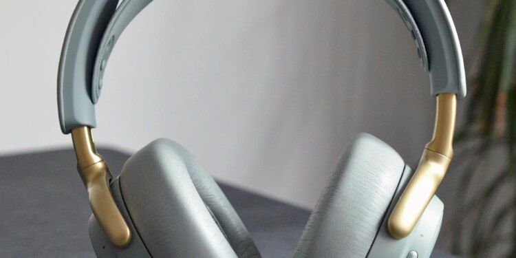 SteelSeries Arctis Nova Elite review: $599 for premium, pricey perfection