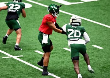 This is the time for the Jets to rediscover their identity