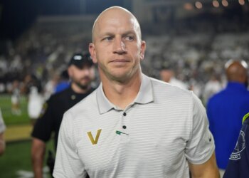 Bet $5, get $200 in bonus bets win or lose for Vanderbilt vs. Alabama