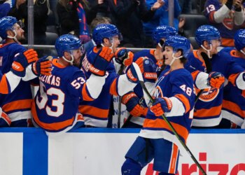 Bet $5, get $200 in bonus bets win or lose for Islanders vs. Jets
