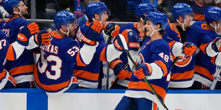 Bet $5, get $200 in bonus bets win or lose for Islanders vs. Jets