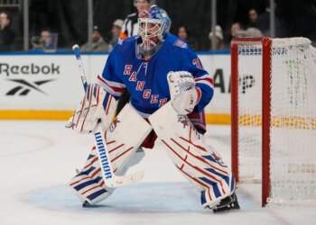 Bet $5, get $300 in bonus bets for Rangers vs. Maple Leafs