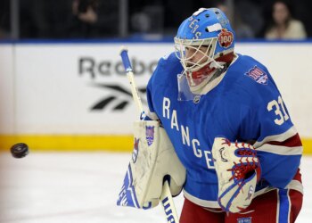 Wager $5, get $300 in bonus bets if your bet wins for Rangers vs. Sharks