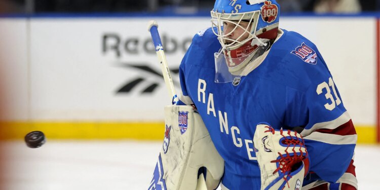 Wager $5, get $300 in bonus bets if your bet wins for Rangers vs. Sharks