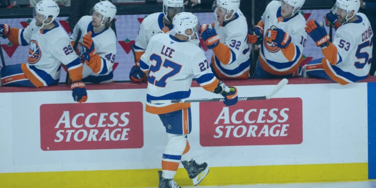 Get a 20% first deposit match up to $1,600 for Islanders vs. Flyers