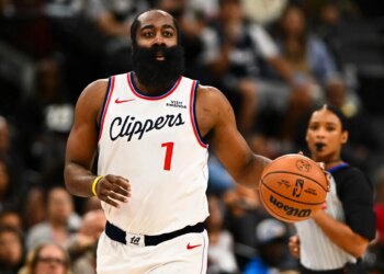 Bet $5, get $300 in bonus bets if your bet wins for Clippers vs. Warriors