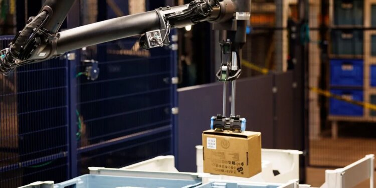 Amazon claims the headline isn’t robots taking jobs as it reveals new cost-cutting robots
