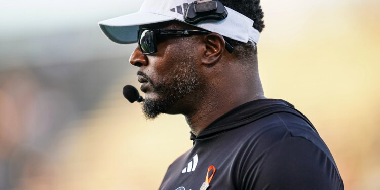 Bet $5, get $200 in bonus bets for FIU vs. Western Kentucky