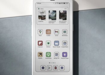 Boox’s new smartphone-sized, color e-reader is coming to the US