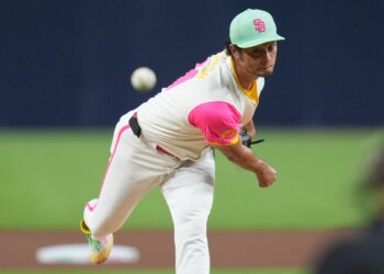 Claim $200 guaranteed bonus for Padres vs. Cubs