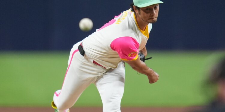 Claim $200 guaranteed bonus for Padres vs. Cubs