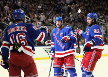 Earn $300 in bonus bets with winning $5 wager on Rangers vs. Devils