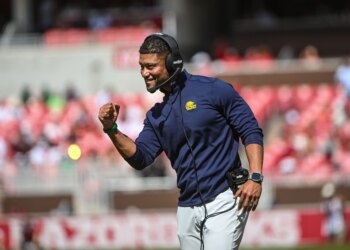 Earn $300 in bonus value with winning $5 bet for Boise State vs. Notre Dame