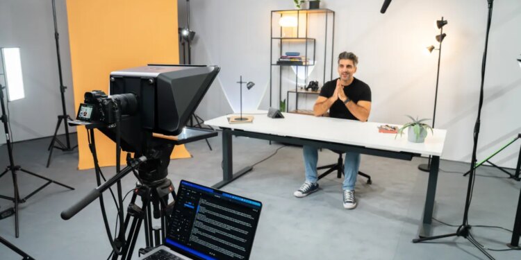 Elgato is launching a bigger teleprompter for presenters, podcasters, and businesses