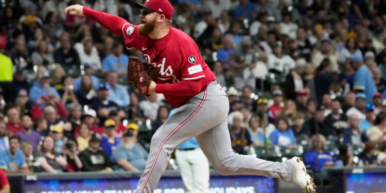 Get a 20% first deposit match up to $1,500 for Reds vs. Dodgers