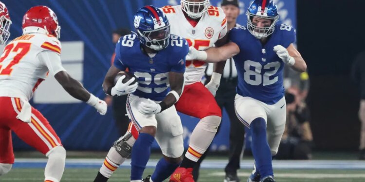 Giants running back Tyrone Tracy Jr (29) will return from injury for Thursday's game vs. the Eagles.