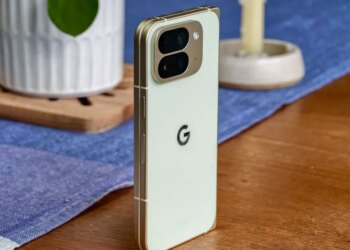 Google will reportedly let 15 superfans test unreleased Pixel phones