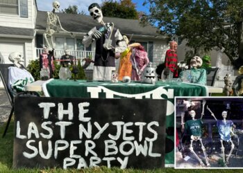 Halloween displays show Jets have only a ghost of a chance