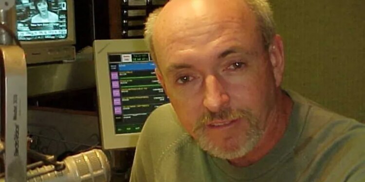 Harry Donahue in the KYW Newsradio studio.