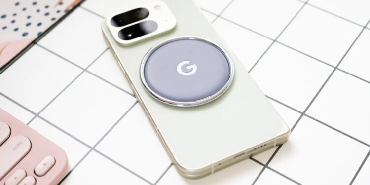 Here’s how Google is choosing 15 fans to test the next Pixel