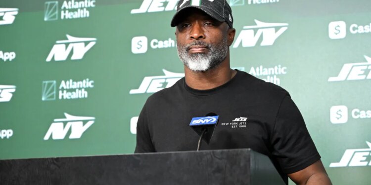Jets coach Aaron Glenn speaks to the media before practice in Florham Park, NJ.
